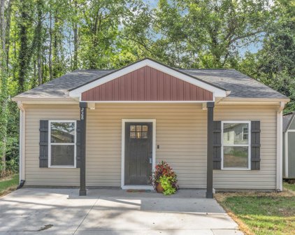 228 Weeping Oak, Spartanburg