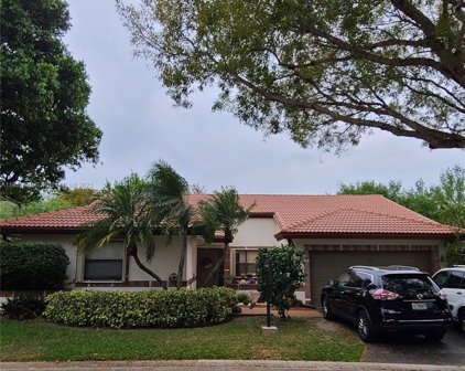 11060 Cypress Run Cir, Coral Springs