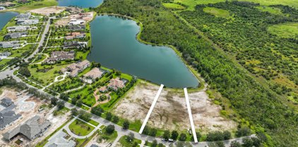 8423 Broadstone Court, Lakewood Ranch