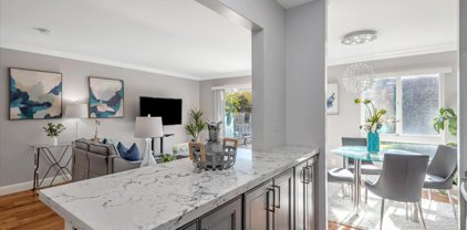 833 N Humboldt ST 209, San Mateo