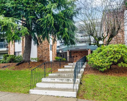 1544 Fir Street Unit 104, White Rock