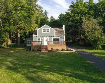 1707 N River Road, Algonquin