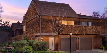 8 Liberty Lane, Petaluma