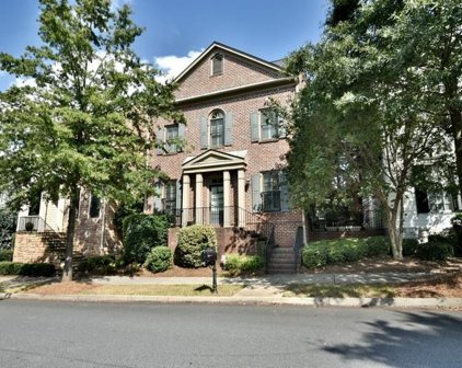 2064 Heathermere Way, Roswell