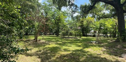 215 Riley Road, Clute