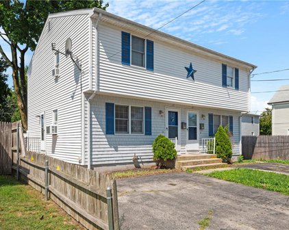 15 Lincoln Avenue 17, Pawtucket