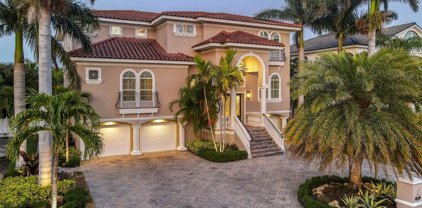 5951 Bayview Circle S, Gulfport