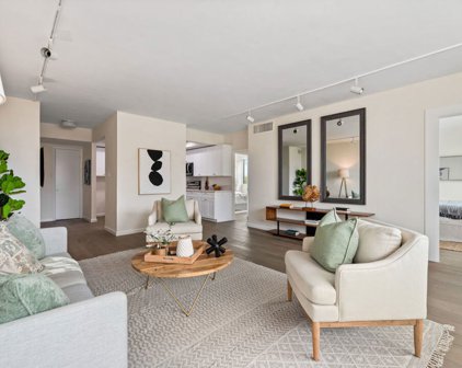 969 Hilgard Avenue Unit 807, Los Angeles
