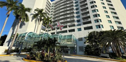 2670 E Sunrise Blvd Unit #828, Fort Lauderdale