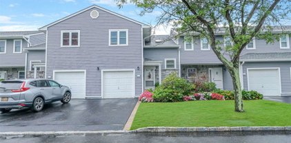 187 Alicia Drive Unit #., N. Babylon