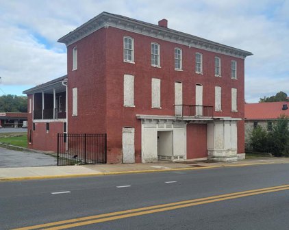 400 N Queen St, Martinsburg