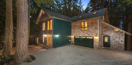 11261 Champagne Point Road NE, Kirkland