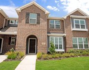 8004 Scanlan Trail, Missouri City image