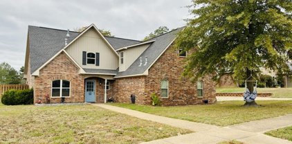 636 Abbey Rd, Lindale