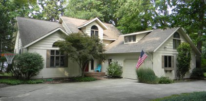 7383 S Harbor Drive, Pentwater