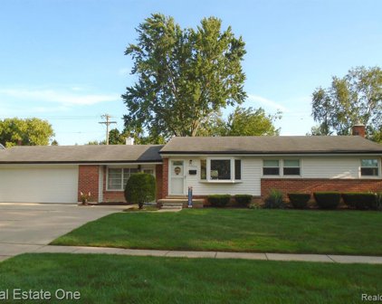 23846 LINNE, Clinton Twp