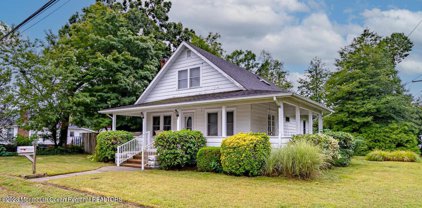 200 Forepeak Avenue, Beachwood