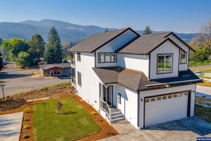 325 NE 4th Av