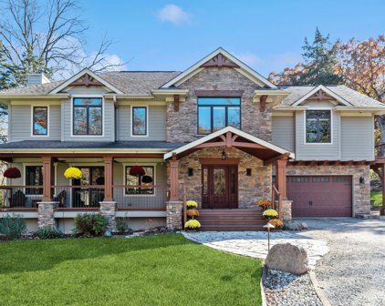 407 Woodlawn Avenue, Fox River Grove