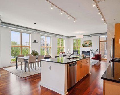 2840 Bryant Avenue S Unit #E305, Minneapolis