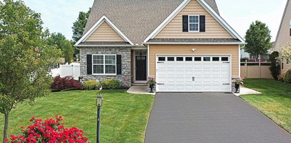 80 Dylan Dr, York