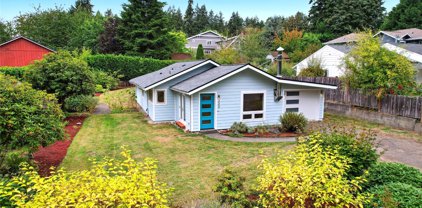 333 Weaver Road NW, Bainbridge Island