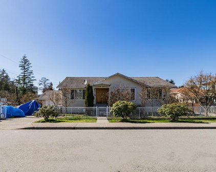 5387 Patterson Avenue, Burnaby