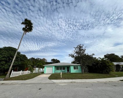 5 N Venus Avenue, Clearwater
