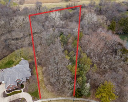 24964 Old Oak Lane, Shorewood