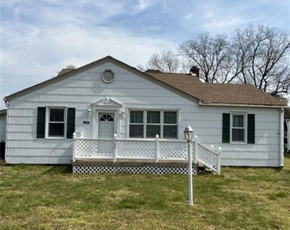 200 Mulberry Lane, Northeast Suffolk