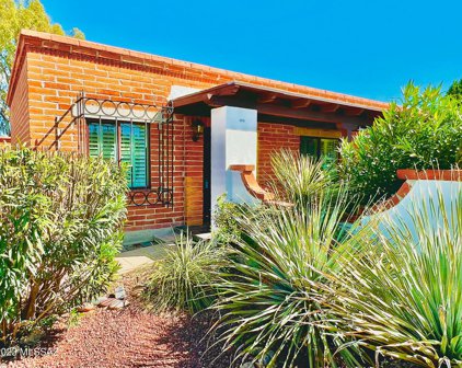 257 S La Canada Unit #A, Green Valley