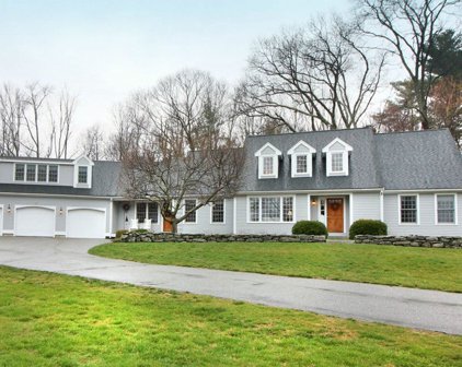136 Strawberry Hill Road, Acton