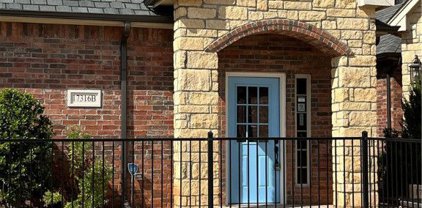 17316 N May Avenue Unit #B, Edmond