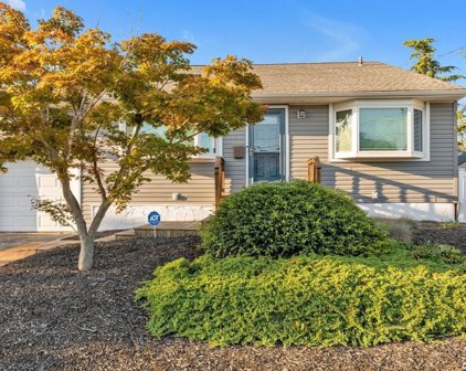 181 Rose Street, Massapequa Park
