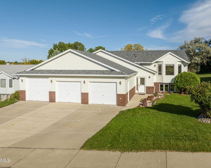 1753 Volk Drive, Bismarck