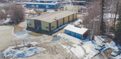 1511 Richardson Highway, North Pole