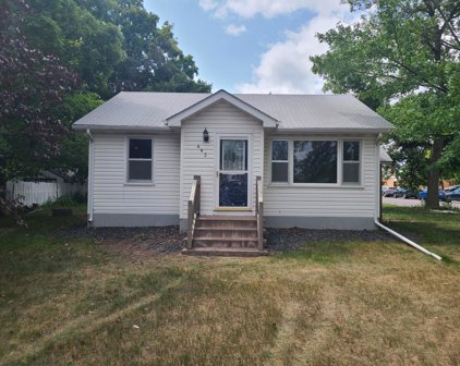 443 6th Avenue SW, Cambridge