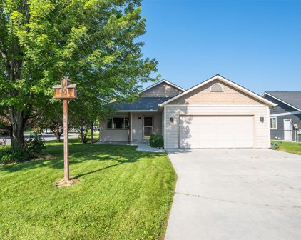 100 Oakwood Court, Hamilton