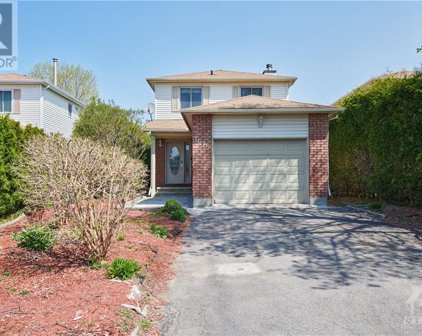 1675 LACOMBE DRIVE, Orleans