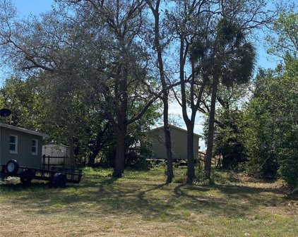 E Pearl Street, Haines City