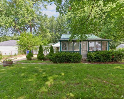 16133 E 13 MILE, Fraser