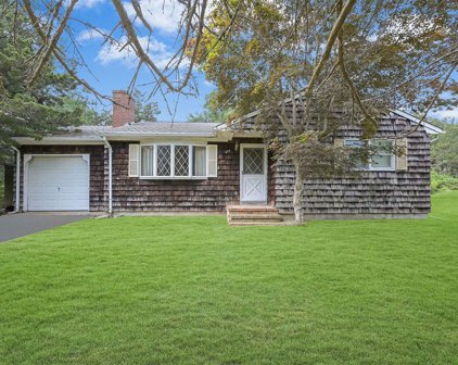 275 Victoria Drive, Southold
