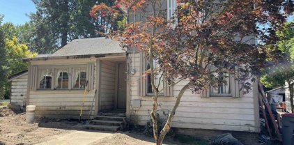 826 gilson St, McMinnville