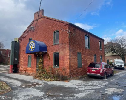 320 N Cherry St, Lancaster