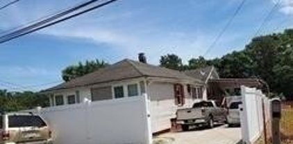 209 Risley Road, Patchogue
