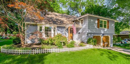 4915 Pawnee Drive, Roeland Park