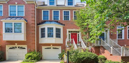15821 Glacier Ct, North Potomac