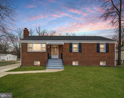 4726 Bromley Ave, Suitland