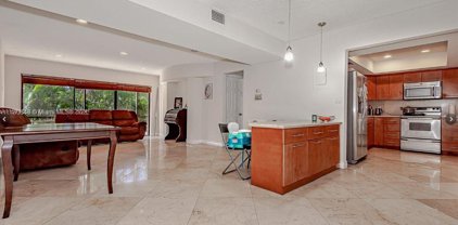 4000 N Hills Dr Unit #29, Hollywood