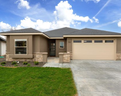 793 E Merino St, Kuna